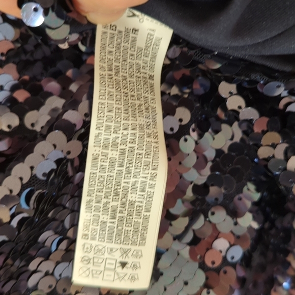 Forever 21 Deep Navy Sequined Short Sleeve Crop Top NWOT Size M - Picture 11 of 14